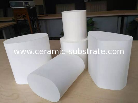 Αγορά UV Laser Ceramic Substrate Made from Alumina Al2O3 Suitable for High Temperature and Electrical Insulation Applications online manufacture